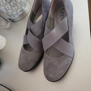 Cliffs by WHITE MOUNTAIN Women's Suede Gray Loafers